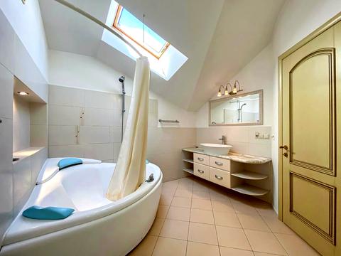 квартира по адресу Евгения Чикаленко ул. (Пушкінська), 1-3/5