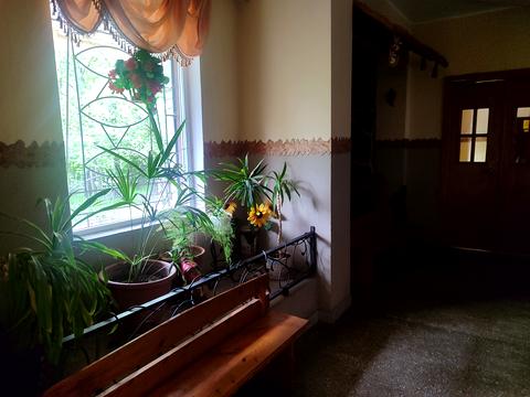 комерційна за адресою Петра Дорошенка вул., 19