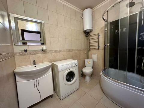 квартира за адресою Драгоманова вул., 40-З