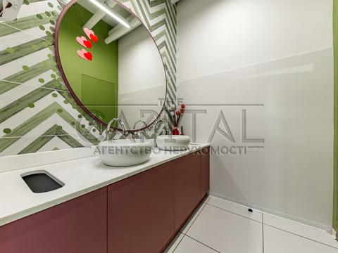 коммерческая по адресу Евгения Коновальца ул. (Щорса), 13а