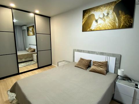 квартира за адресою Богдана Хмельницького вул., 105-Б/5