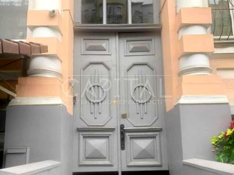 коммерческая по адресу Антоновича ул. (Горького), 23