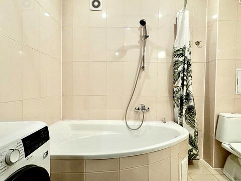 квартира за адресою Велика Васильківська вул. (Червоноармійська), 134