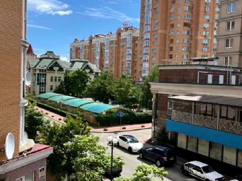 квартира за адресою Володимира Івасюка просп. (Героїв Сталінграду), 6