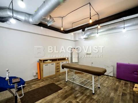 комерційна за адресою Архітектора Городецького вул., 11-А