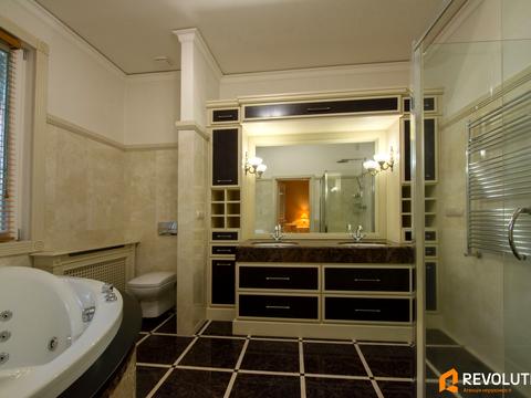 будинок за адресою с. Лебедівка, Набережна вул.