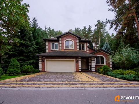 будинок за адресою с. Лебедівка, Набережна вул.