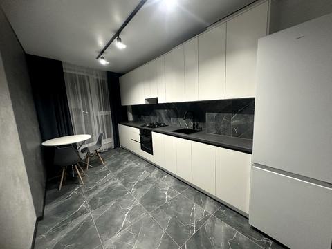 квартира за адресою Залізнична вул., 9