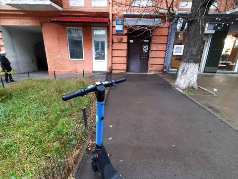 комерційна за адресою Паньківська вул., 12