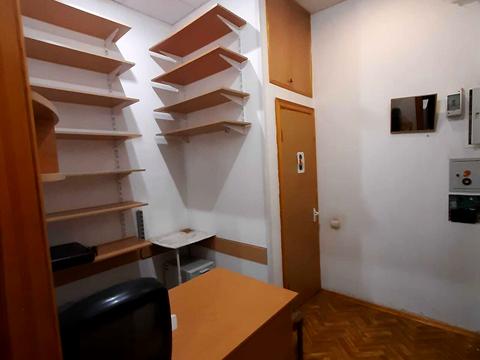 комерційна за адресою Паньківська вул., 12