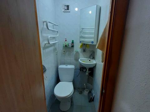 комерційна за адресою Паньківська вул., 12