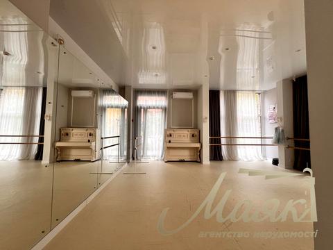 коммерческая по адресу Салютная ул., 2к18