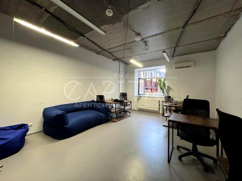 комерційна за адресою Ірининська вул., 3