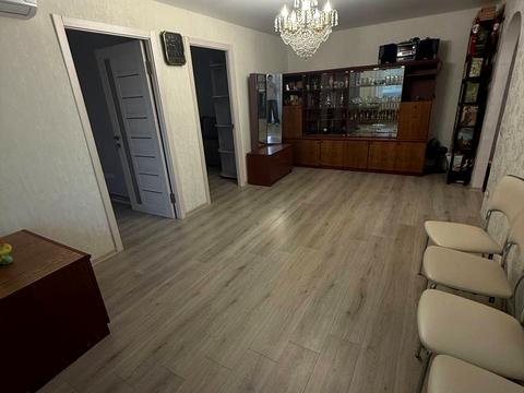 квартира за адресою Дмитра Яворницького вул., 4