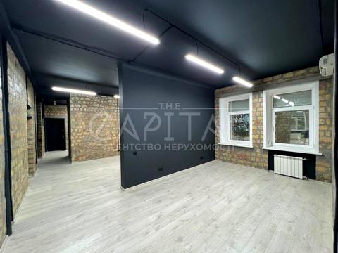 комерційна за адресою Різницька вул., 6