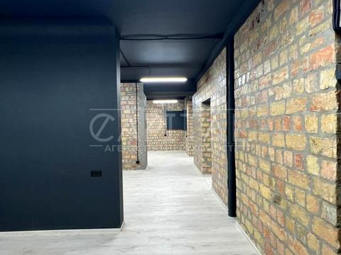 комерційна за адресою Різницька вул., 6