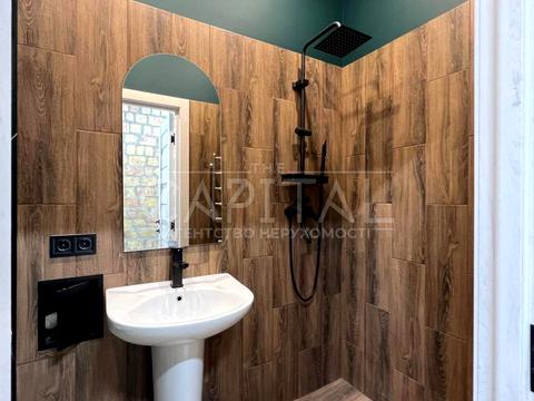 комерційна за адресою Різницька вул., 6