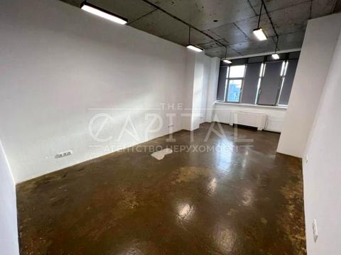 комерційна за адресою Велика Васильківська вул. (Червоноармійська), 72