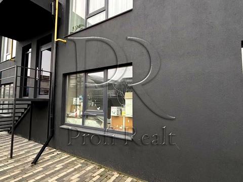 комерційна за адресою Покровська вул. (Радянська), 2-А