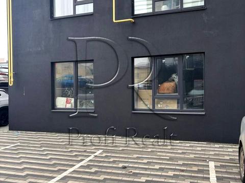 комерційна за адресою Покровська вул. (Радянська), 2-А