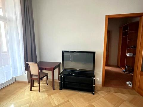 квартира за адресою Басейна вул., 12