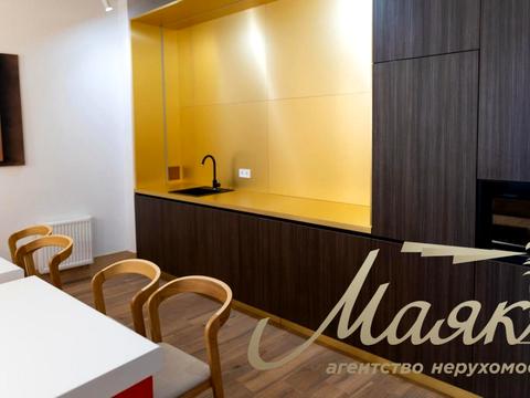 комерційна за адресою Буслівська вул., 12