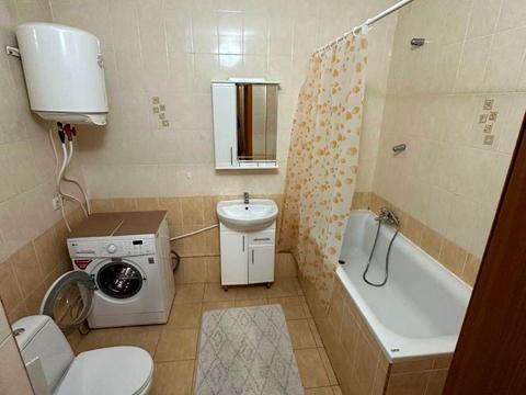 квартира за адресою Ревуцького вул., 7-В