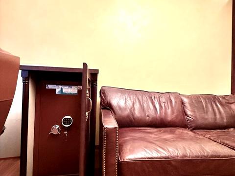 квартира по адресу Вячеслава Черновола ул., 25