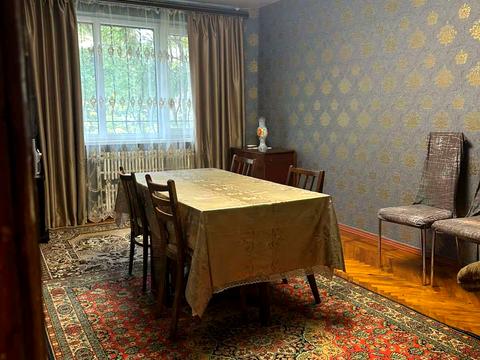 квартира за адресою Нескорених вул., 33б