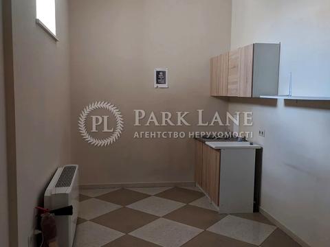 коммерческая по адресу Антоновича ул. (Горького), 33