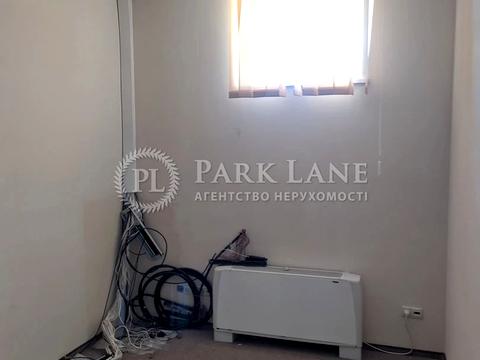 коммерческая по адресу Антоновича ул. (Горького), 33