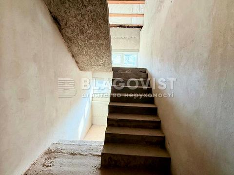 комерційна за адресою Райдужна вул., 127