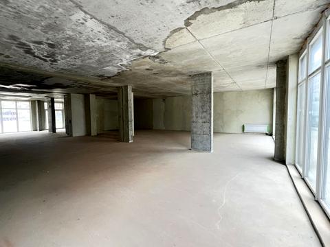 комерційна за адресою Леоніда Перфецького вул., 1