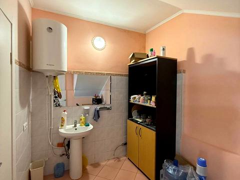 комерційна за адресою Галицька вул., 63