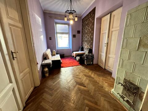 квартира за адресою Князя Романа вул. (), 11