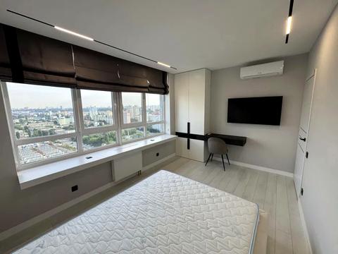 квартира за адресою Миколи Гулака вул., 4