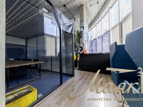 комерційна за адресою Василя Тютюнника вул. (Анрі Барбюса), 37/1