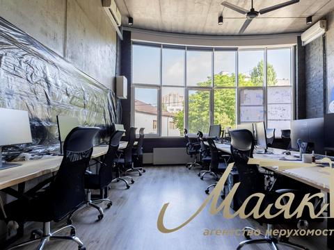 комерційна за адресою Василя Тютюнника вул. (Анрі Барбюса), 37/1