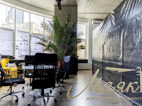 комерційна за адресою Василя Тютюнника вул. (Анрі Барбюса), 37/1