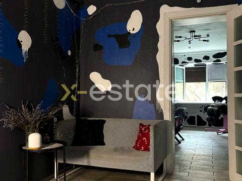 комерційна за адресою Донецька вул., 3