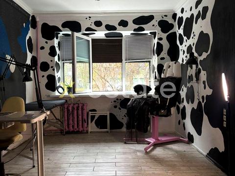 комерційна за адресою Донецька вул., 3