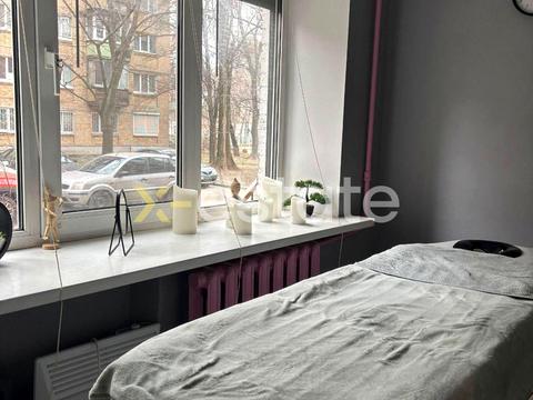 комерційна за адресою Донецька вул., 3