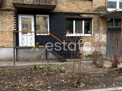 комерційна за адресою Донецька вул., 3