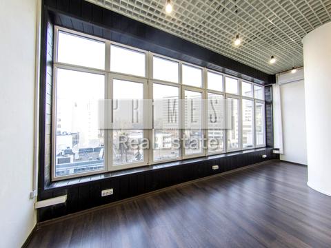 комерційна за адресою Кловський узвіз, 7