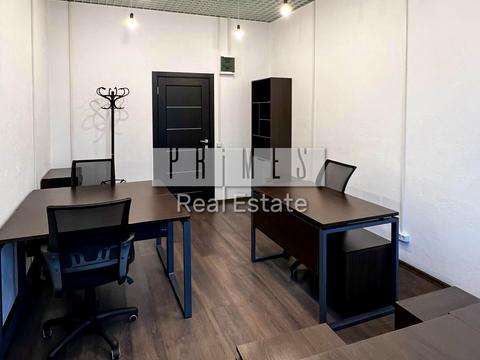 комерційна за адресою Кловський узвіз, 7