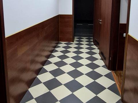 комерційна за адресою Оболонська вул., 9