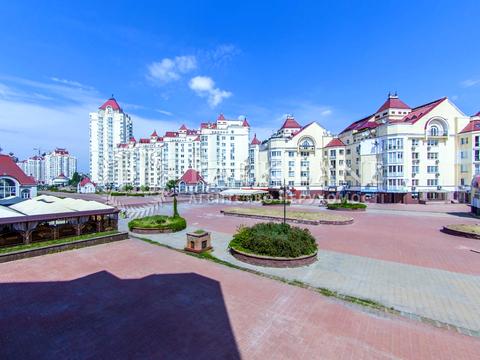 комерційна за адресою Володимира Івасюка просп. (Героїв Сталінграду), 24