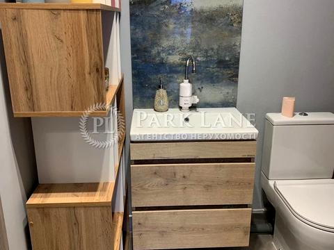 комерційна за адресою Володимира Івасюка просп. (Героїв Сталінграду), 24