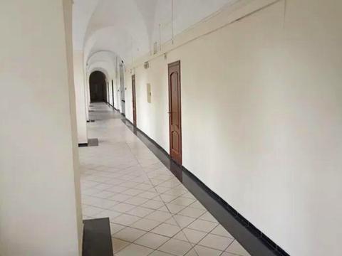 комерційна за адресою Павла Грабовського вул., 11