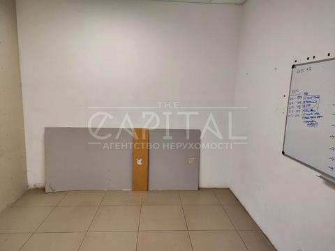 комерційна за адресою Степана Бандери просп. (Московський), 8